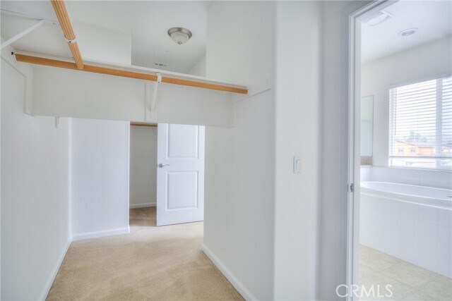 Building Photo - 10860 Portofino Ln