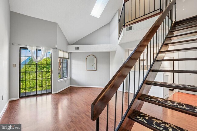 Building Photo - 14122 Lauren Ln