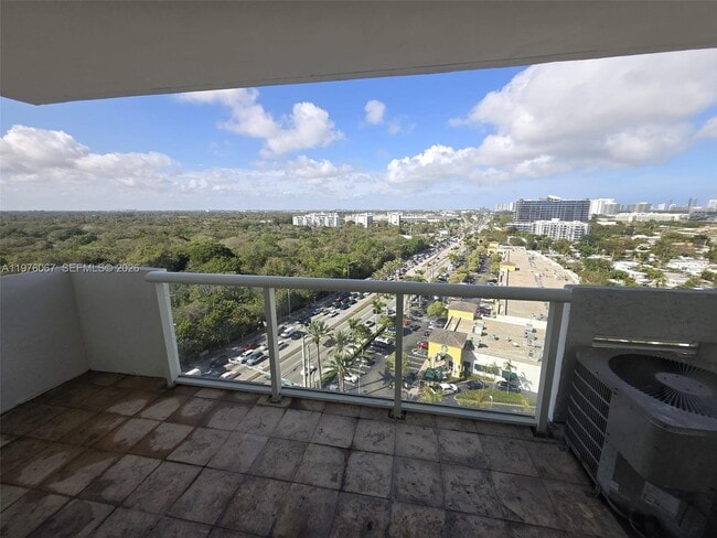 Building Photo - 13499 Biscayne Blvd