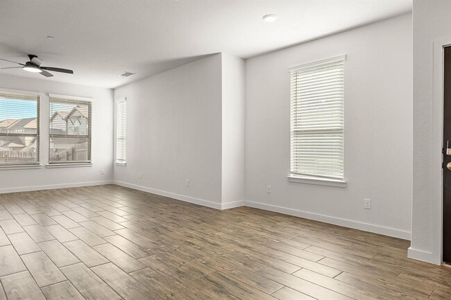 Building Photo - 2500 FOREST CREEK Dr
