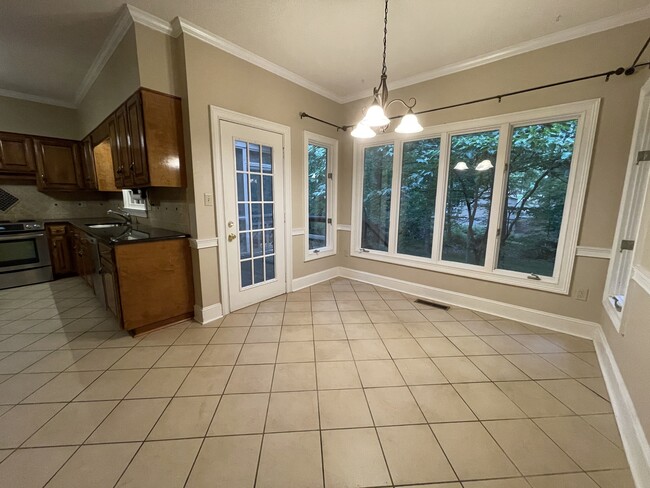 Building Photo - 163 Bent Tree Dr