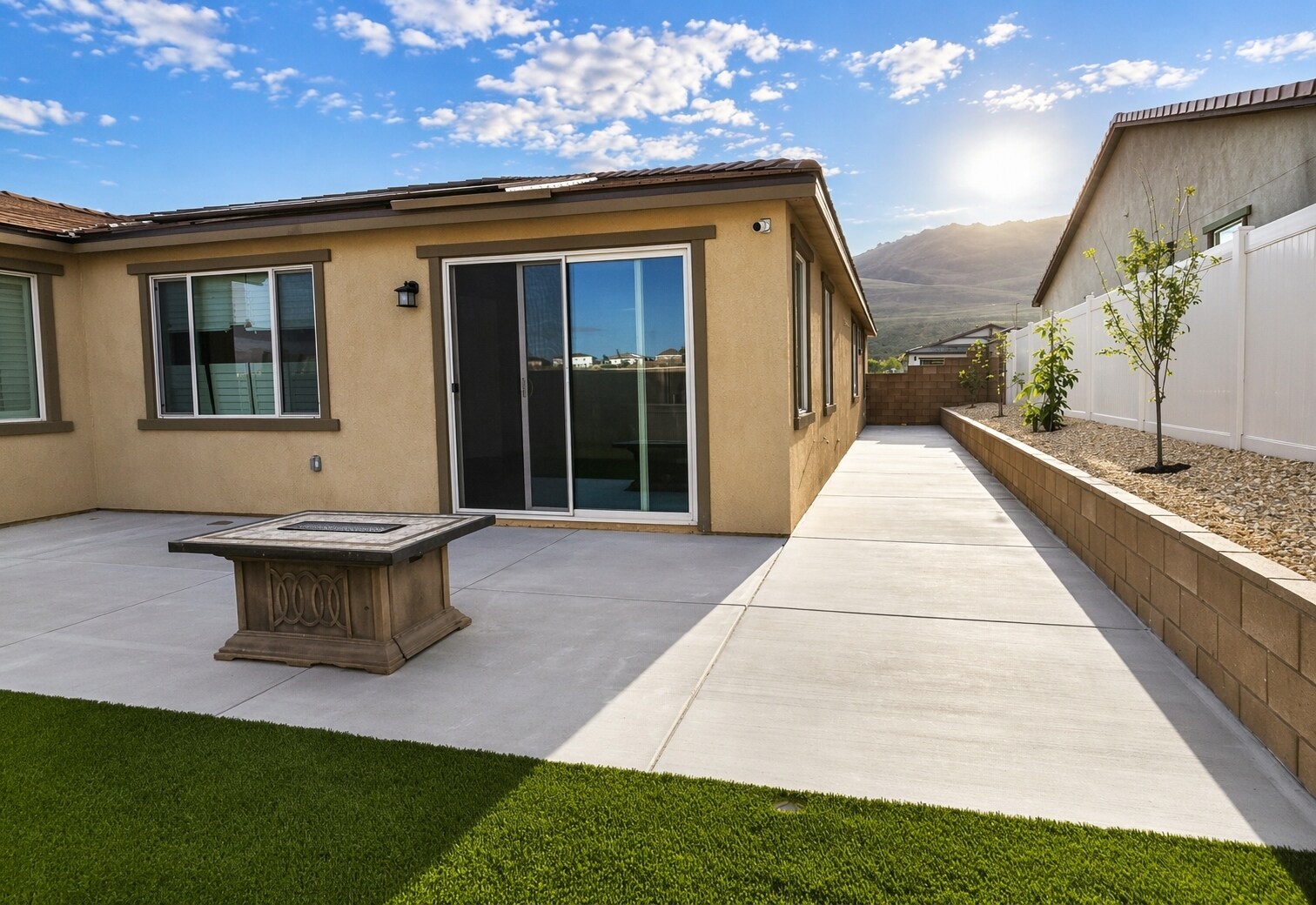Building Photo - 8167 Elissa Dr