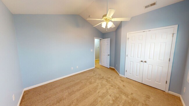 Building Photo - 4 Bedrooms in Established Hope Mills Community of West Hampton!