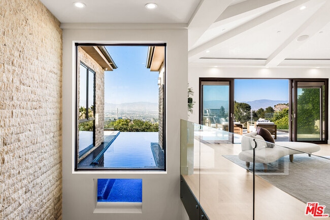 Building Photo - 3116 Elvido Dr