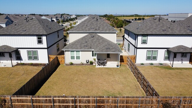 Building Photo - 428 Acuff Ln