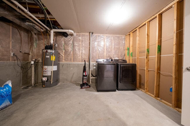 Building Photo - 15141 Emory Cir