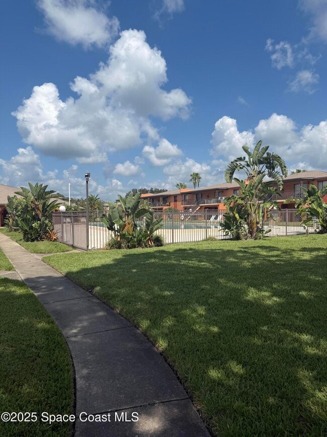 Building Photo - 124 San Juan Cir
