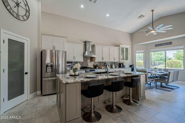 Building Photo - 2401 E Sequoia Dr