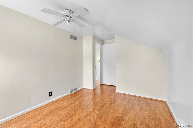Building Photo - 1121 N Lafayette St