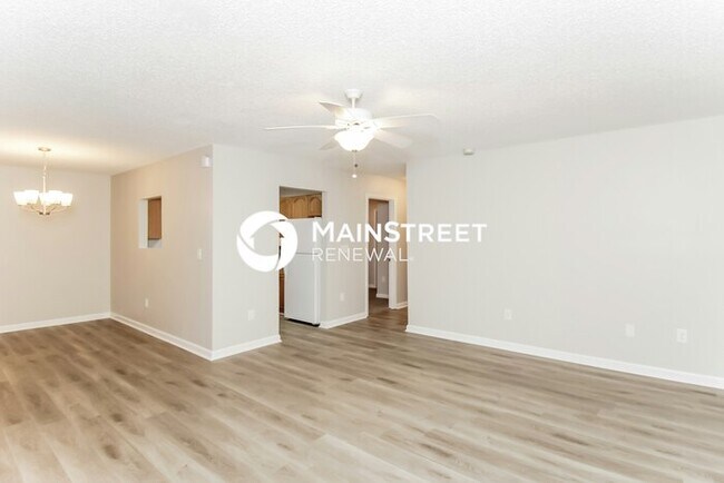 Building Photo - 4 Bedroom Pet-Friendly Home in FAIRBURN, G...