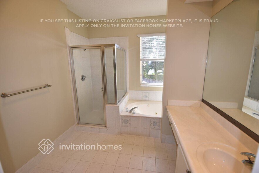 Building Photo - 6103 C Durham Dr