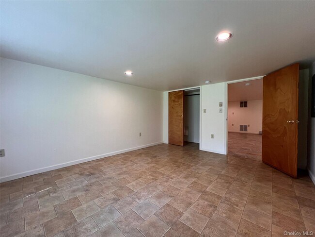 Building Photo - 5994 US-44