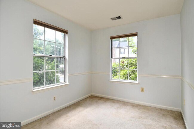 Building Photo - 16853 Capon Tree Ln