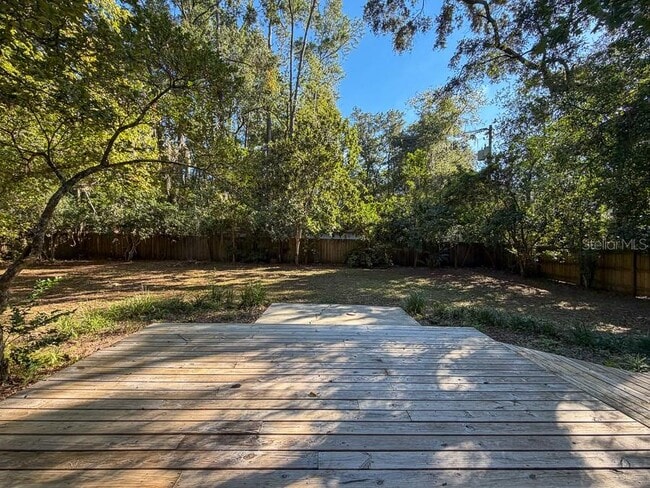 Building Photo - 3027 NW 1st Ave