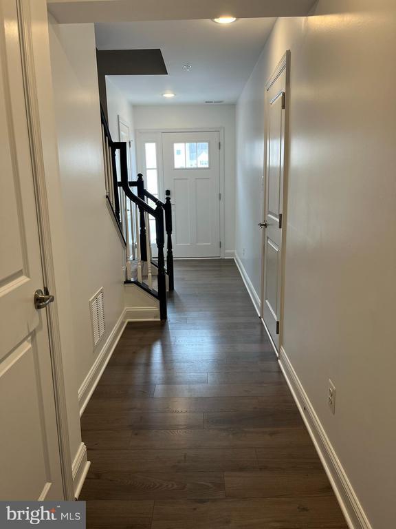 Building Photo - 1225 Fenwick Rd