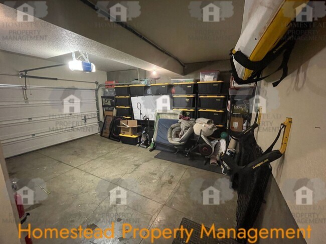 Building Photo - OUTSTANDING SOUTH SALEM LOCATION! HOME WITH A VIEW!