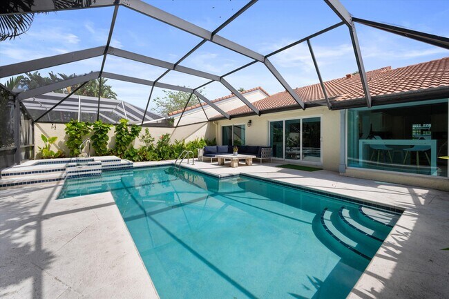 Building Photo - 2252 Las Casitas Dr