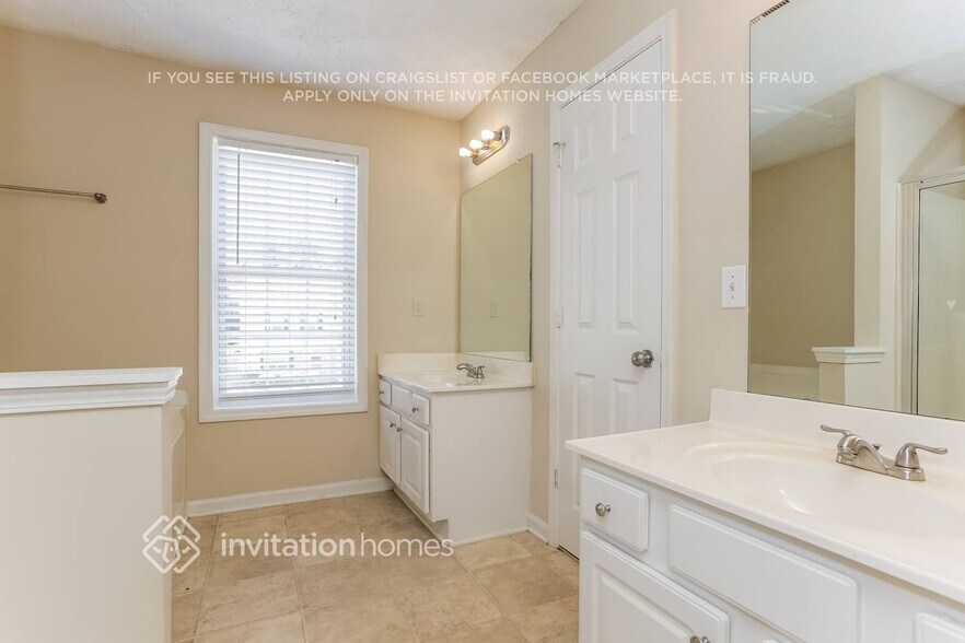 Building Photo - 2173 Oakland Farm Dr