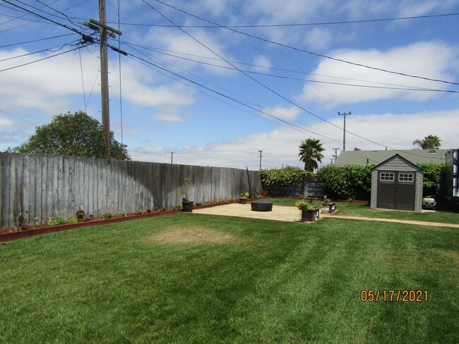 Building Photo - Updated Orcutt Single Story Home W/ RV Access