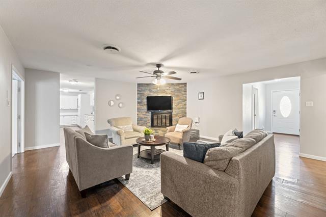 Building Photo - 8009 Northbrook Dr