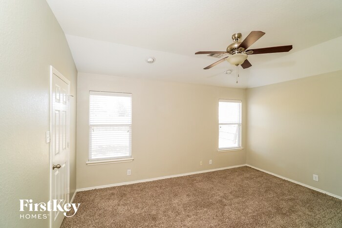Building Photo - 2820 Granite Cove