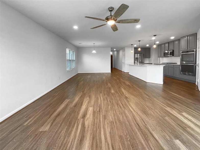 Building Photo - 25621 Ramsey Heights Way