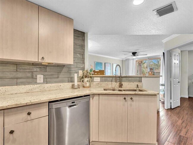 Building Photo - 1801 N Flagler Dr