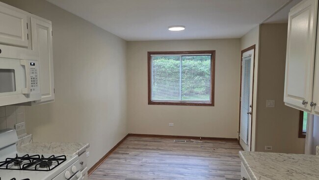 Building Photo - 620 Mallard Ct