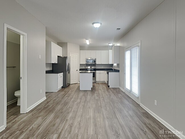 Building Photo - 124 Redstone Ln