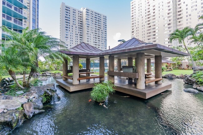 Building Photo - Furnished 1 Bed 1 Bath 1 Parking at Honolulu Park Place