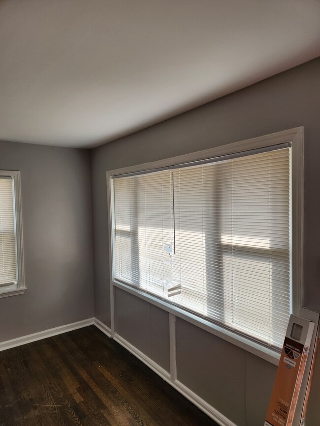 Building Photo - 2511 Millvale Ave