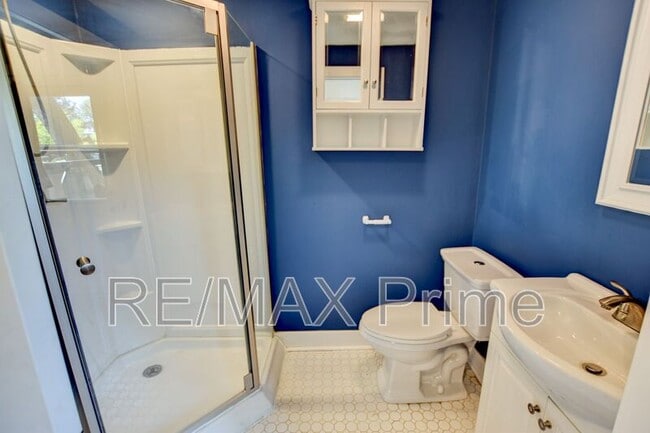 Building Photo - 7304 Major Ave