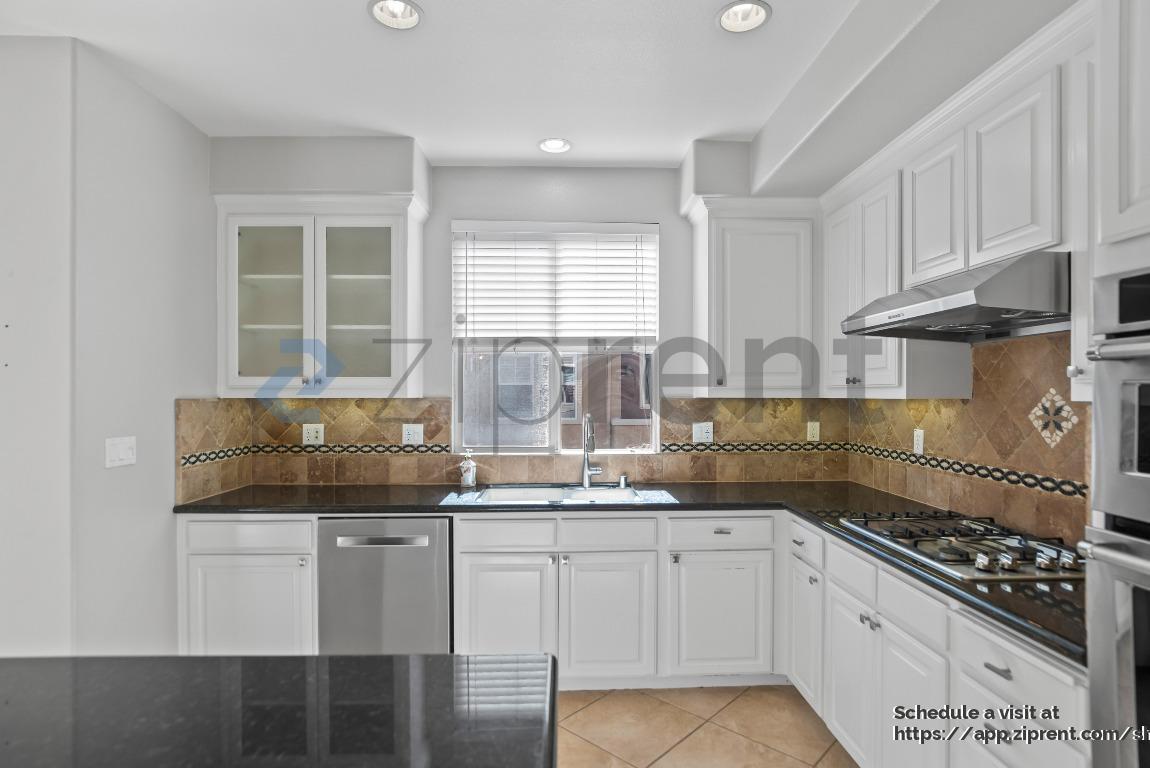 Building Photo - 6185 Yardley Ln