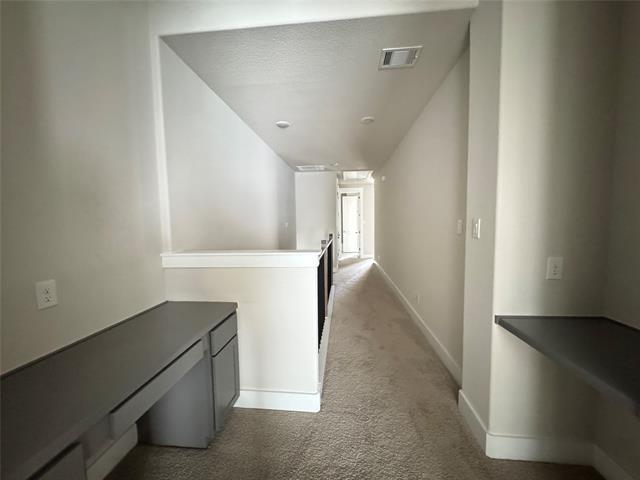 Building Photo - 813 Meadowcrest Dr