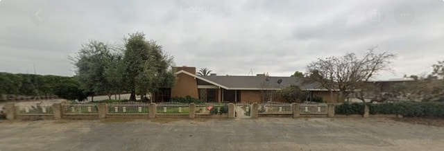 Building Photo - 14721 E Tulare Ave