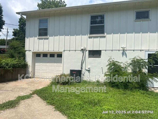 Building Photo - 9211 E 50th Terrace