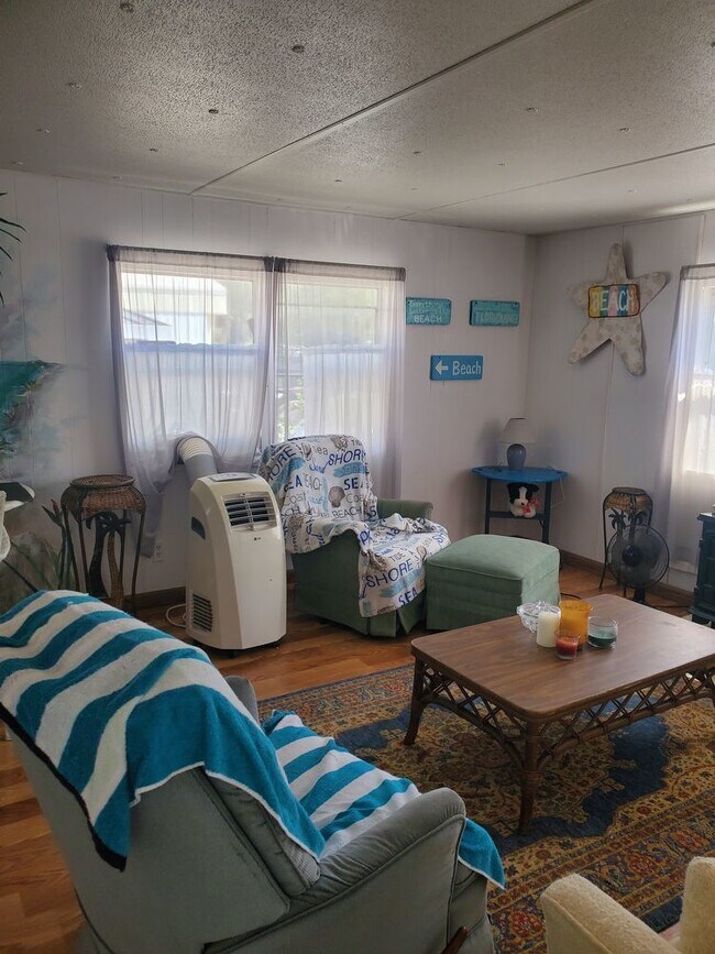 Building Photo - Furnished Mobile Home For Rent in 55 plus ...