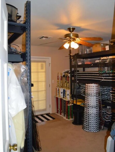 Building Photo - 14401 N 52nd Ln