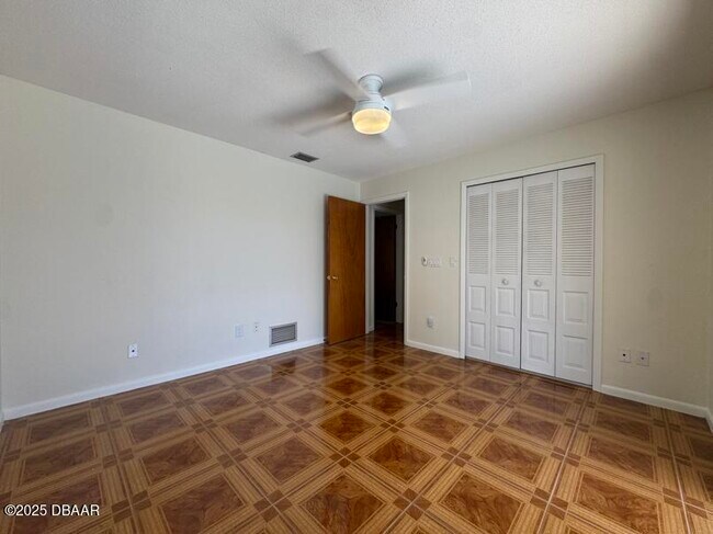 Building Photo - 4350 Candlewood Ln