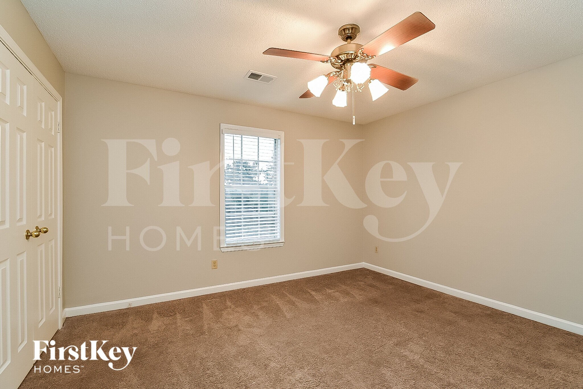 Building Photo - 6464 Evergreen Dr