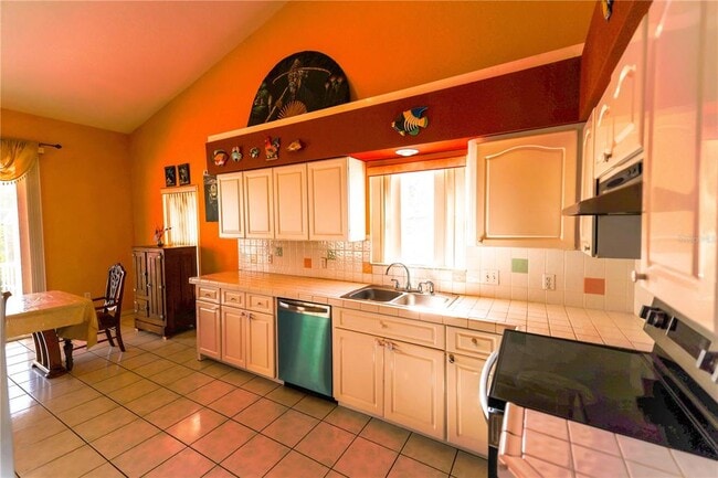 Building Photo - 7345 Brightwaters Ct