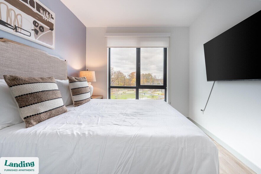 Building Photo - 39 Railroad Ave