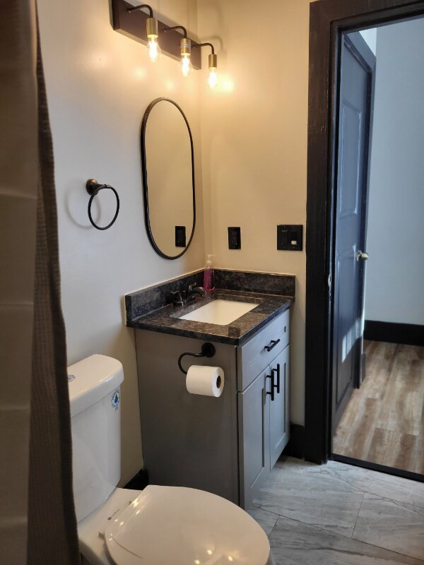 Building Photo - 599 Rockdale Ave