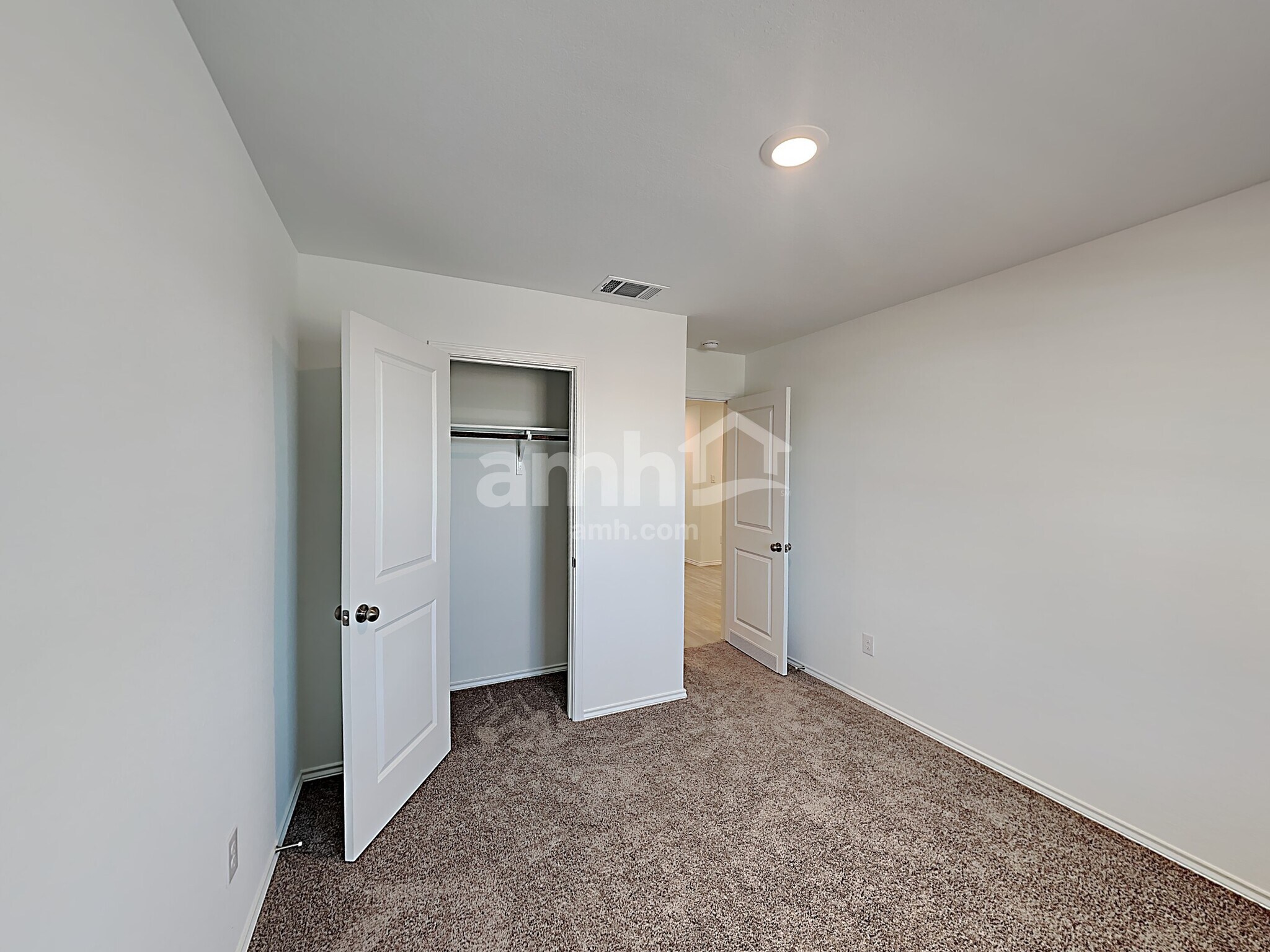 Building Photo - 5439 Elm Valley Dr