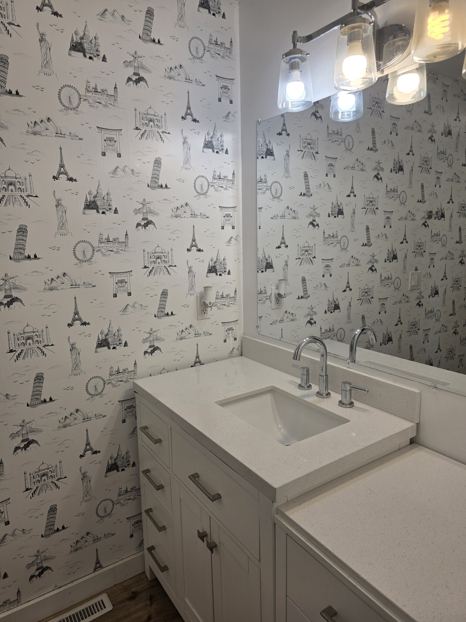 Building Photo - 11260 College Ave