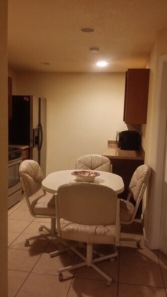 DINNING TABLE - 3223 E 102nd Ave