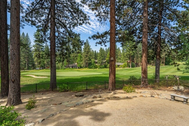 Building Photo - Golf Course Property Located on the 13Th Green