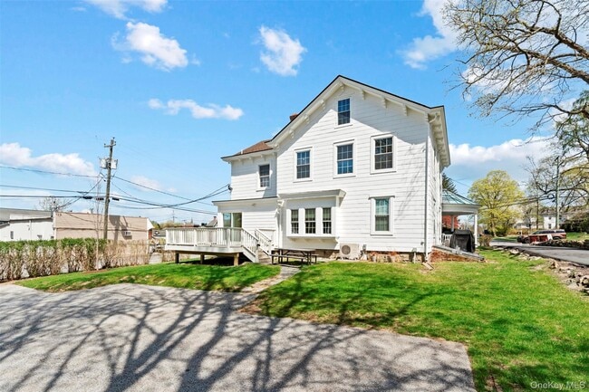 Building Photo - 12 Oakland Ct