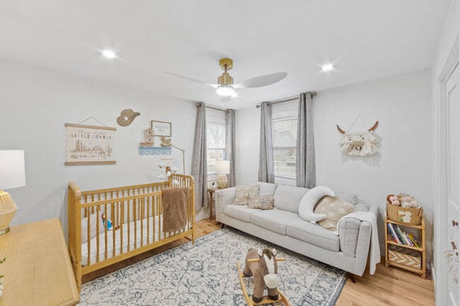 Building Photo - 17-11 Berdan Ave