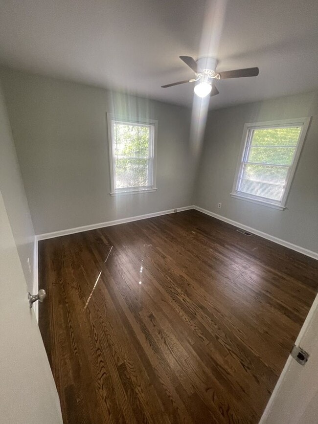 Building Photo - 2 bd 1 ba House